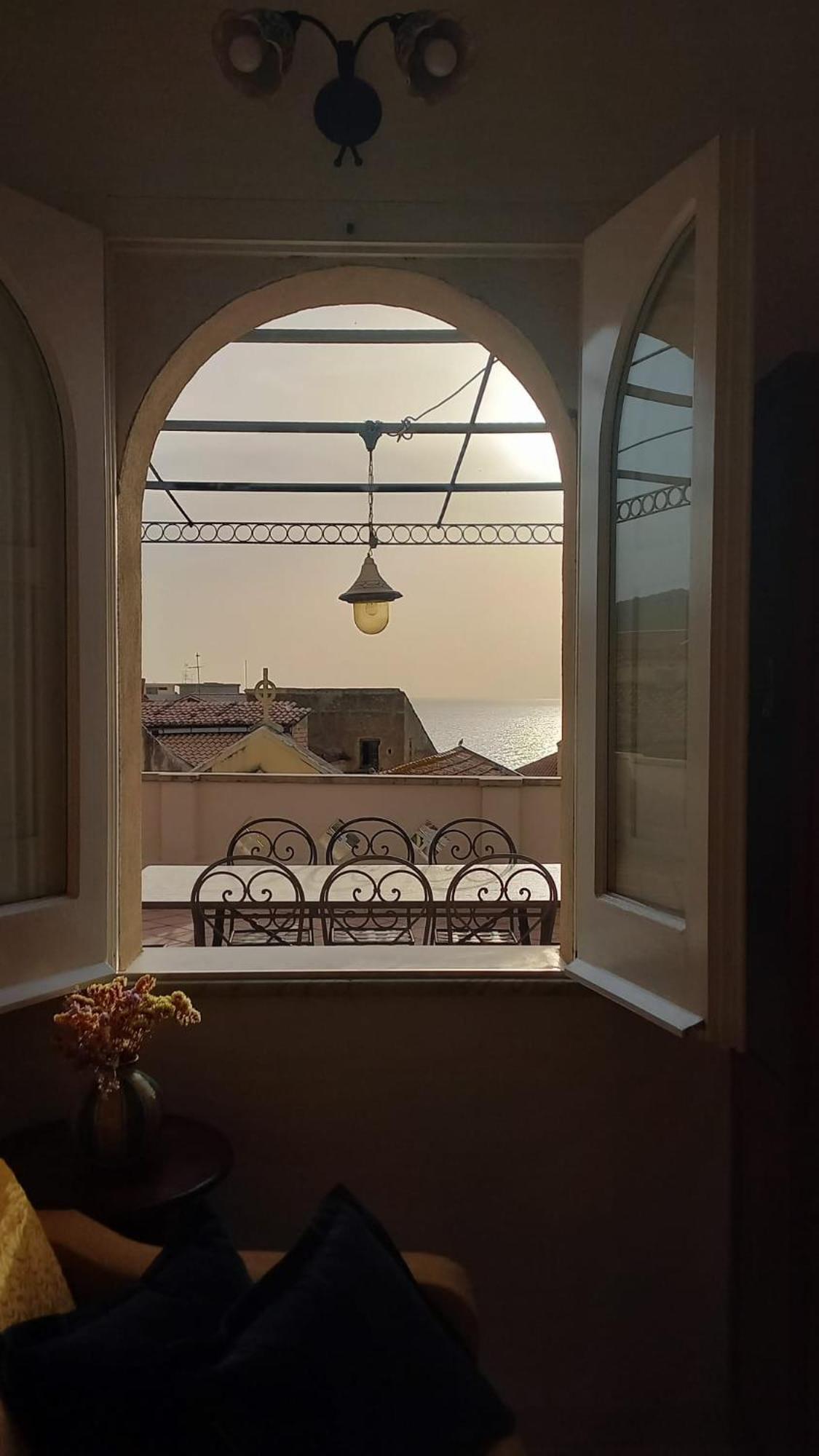 트로페아 Al Vecchio Castello B&B 외부 사진